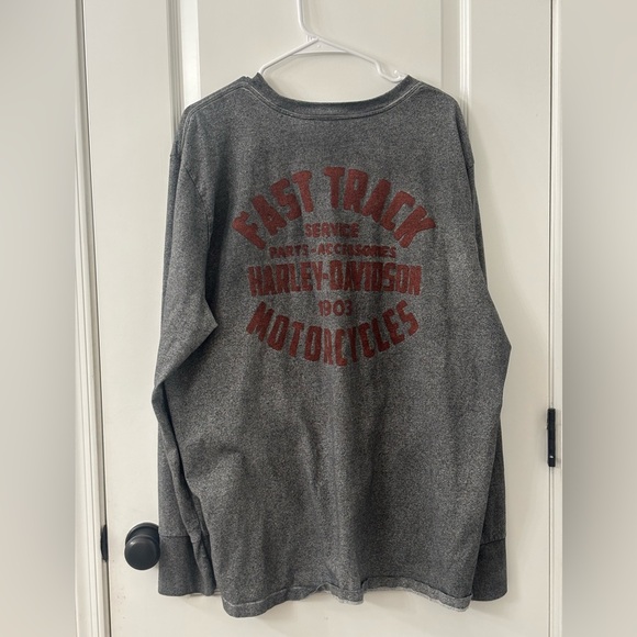 Harley-Davidson Gray Tee with Gold Logo Tag - Picture 2 of 5